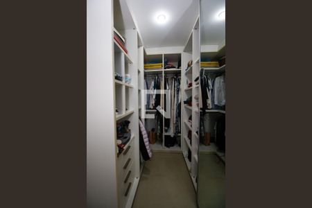 Apartamento à venda com 340m², 5 quartos e 4 vagasCloset da suíte 1