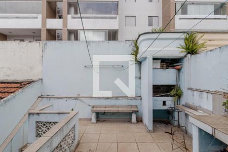 Casa à venda com 150m², 3 quartos e 2 vagas Casa à venda com 150m², 3 quartos e 2 vagasTerraço - Churrasqueira