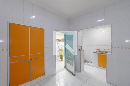 Casa à venda com 150m², 3 quartos e 2 vagas Casa à venda com 150m², 3 quartos e 2 vagasCopa