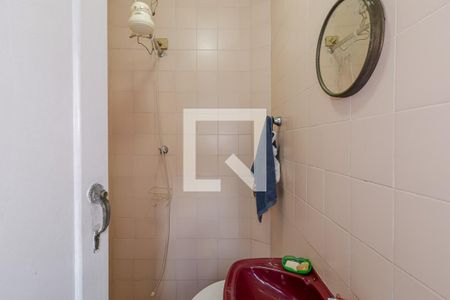 Casa à venda com 150m², 3 quartos e 2 vagas Casa à venda com 150m², 3 quartos e 2 vagasBanheiro de Serviço