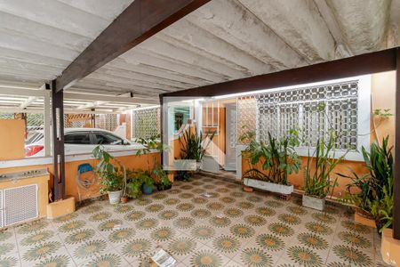 Casa à venda com 150m², 3 quartos e 2 vagas Casa à venda com 150m², 3 quartos e 2 vagasGaragem