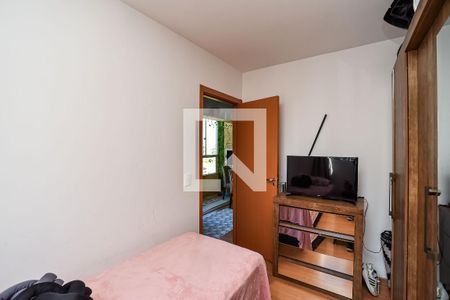 Quarto 1 de apartamento para alugar com 2 quartos, 50m² em Parque Santa Fé, Porto Alegre