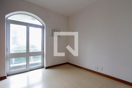 Apartamento à venda com 225m², 4 quartos e 3 vagas Apartamento à venda com 225m², 4 quartos e 3 vagasQuarto 2