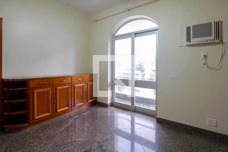 Apartamento à venda com 225m², 4 quartos e 3 vagas Apartamento à venda com 225m², 4 quartos e 3 vagasQuarto 4