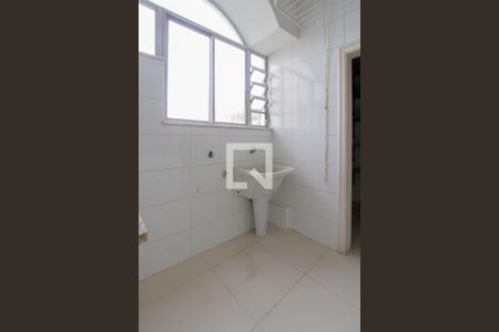 Apartamento à venda com 225m², 4 quartos e 3 vagas Apartamento à venda com 225m², 4 quartos e 3 vagasÁrea de Serviço