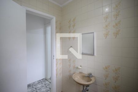 Banheiro de casa para alugar com 2 quartos, 70m² em Bosque da Saúde, São Paulo