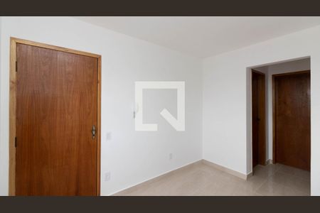 Sala de apartamento para alugar com 2 quartos, 38m² em Vila Londrina, São Paulo