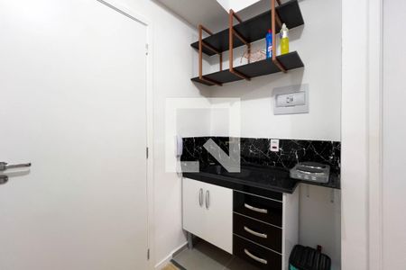 Sala e cozinha de apartamento para alugar com 1 quarto, 32m² em Sé, São Paulo