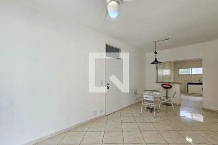 Sala de apartamento para alugar com 3 quartos, 100m² em Vila Luis Antonio, Guarujá