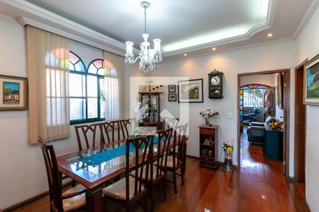 Sala  de casa à venda com 3 quartos, 418m² em Coqueiros, Belo Horizonte