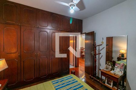 Quarto de casa à venda com 3 quartos, 418m² em Coqueiros, Belo Horizonte