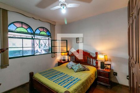 Quarto de casa à venda com 3 quartos, 418m² em Coqueiros, Belo Horizonte