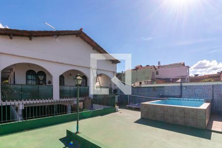 Casa à venda com 418m², 3 quartos e 2 vagasÁrea externa 