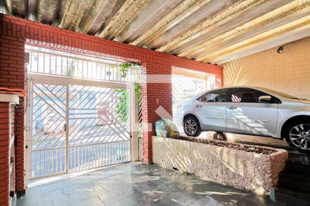 Casa à venda com 305m², 2 quartos e 2 vagas Casa à venda com 305m², 2 quartos e 2 vagasÁrea externa