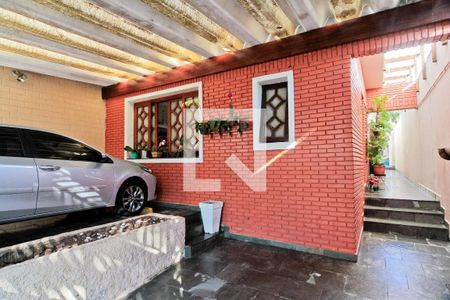 Casa à venda com 305m², 2 quartos e 2 vagas Casa à venda com 305m², 2 quartos e 2 vagasÁrea externa