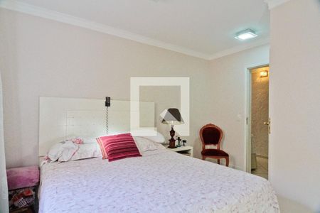 Casa à venda com 305m², 2 quartos e 2 vagas Casa à venda com 305m², 2 quartos e 2 vagasSuíte