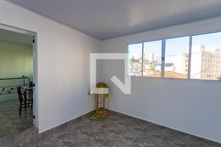 Casa à venda com 200m², 4 quartos e 2 vagas Casa à venda com 200m², 4 quartos e 2 vagasCasa 1 - área de serviço