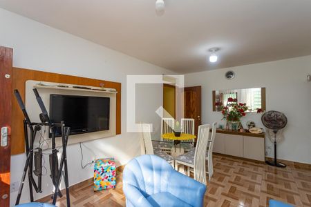 Casa à venda com 200m², 4 quartos e 2 vagas Casa à venda com 200m², 4 quartos e 2 vagasCasa 2 - sala