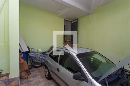 Casa à venda com 200m², 4 quartos e 2 vagas Casa à venda com 200m², 4 quartos e 2 vagasGaragem