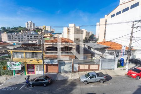 Casa à venda com 200m², 4 quartos e 2 vagas Casa à venda com 200m², 4 quartos e 2 vagasCasa 1 - vista da área de serviço