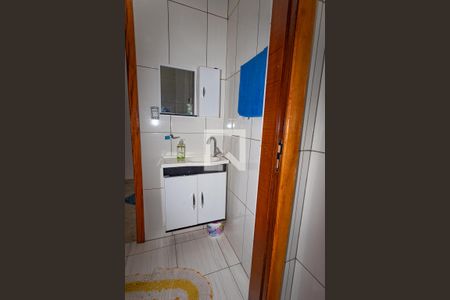Casa à venda com 200m², 4 quartos e 2 vagas Casa à venda com 200m², 4 quartos e 2 vagasCasa 1 - banheiro