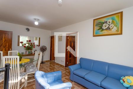 Casa à venda com 200m², 4 quartos e 2 vagas Casa à venda com 200m², 4 quartos e 2 vagasCasa 2 - sala