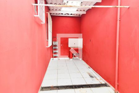 Casa para alugar com 240m², 3 quartos e 1 vaga Casa para alugar com 240m², 3 quartos e 1 vagaÁrea de Serviço