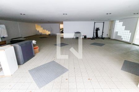 Casa de condomínio à venda com 518m², 4 quartos e 8 vagas Casa de condomínio à venda com 518m², 4 quartos e 8 vagasGaragem