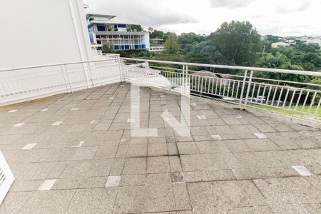 Casa de condomínio à venda com 518m², 4 quartos e 8 vagas Casa de condomínio à venda com 518m², 4 quartos e 8 vagasVaranda - Suíte 1