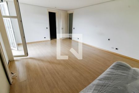 Casa de condomínio à venda com 518m², 4 quartos e 8 vagas Casa de condomínio à venda com 518m², 4 quartos e 8 vagasSuíte 1