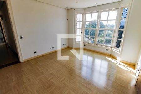 Casa de condomínio à venda com 518m², 4 quartos e 8 vagas Casa de condomínio à venda com 518m², 4 quartos e 8 vagasSuíte 3