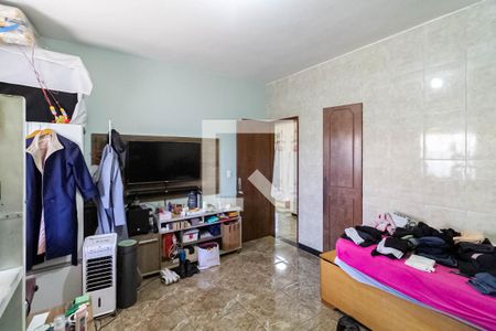 Casa à venda com 297m², 4 quartos e 3 vagasSuíte 1