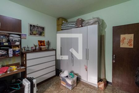 Casa à venda com 297m², 4 quartos e 3 vagasQuarto 2