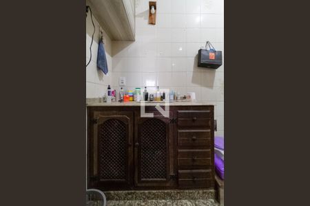 Casa à venda com 297m², 4 quartos e 3 vagasBanheiro da suíte 1