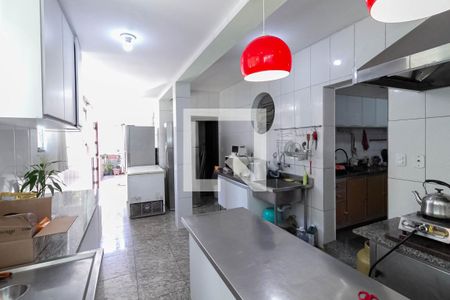 Casa à venda com 297m², 4 quartos e 3 vagasCozinha 2