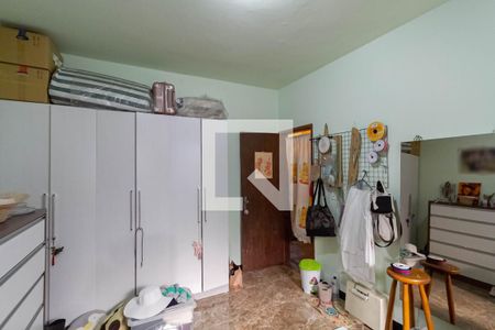 Casa à venda com 297m², 4 quartos e 3 vagasQuarto 2