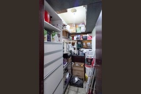 Casa à venda com 297m², 4 quartos e 3 vagasDespensa