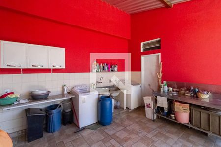 Casa à venda com 297m², 4 quartos e 3 vagasÁrea de serviço 