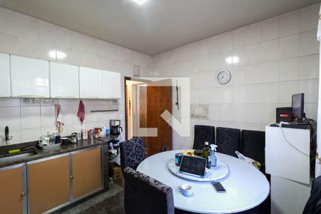 Casa à venda com 297m², 4 quartos e 3 vagasCozinha 1