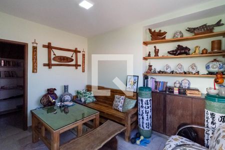 Casa à venda com 297m², 4 quartos e 3 vagasÁrea externa - Sala 2