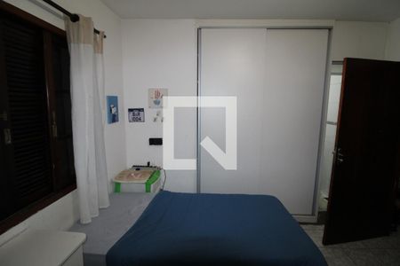 Casa para alugar com 190m², 4 quartos e 3 vagasQuarto 4