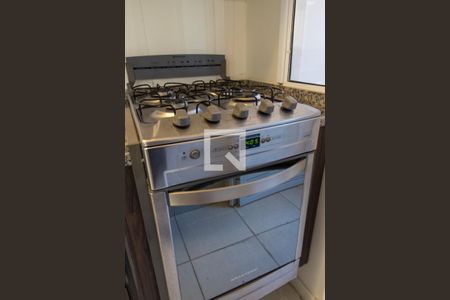 Cozinha de apartamento para alugar com 2 quartos, 60m² em Vila Gomes, São Paulo