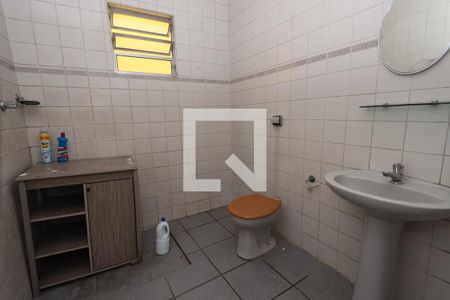 Casa à venda com 370m², 5 quartos e 1 vagaBanheiro Casa 2