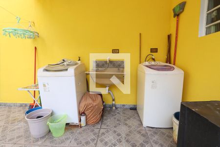 Casa à venda com 370m², 5 quartos e 1 vagaLavanderia