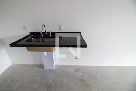Cozinha de kitnet/studio à venda com 1 quarto, 28m² em Santo Amaro, São Paulo