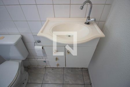 Banheiro de apartamento à venda com 2 quartos, 48m² em Parque Santa Rita, São Paulo