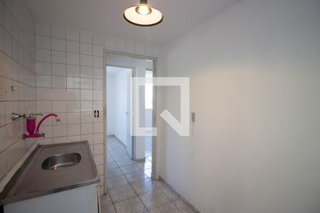Cozinha e Área de Serviço de apartamento à venda com 2 quartos, 48m² em Parque Santa Rita, São Paulo