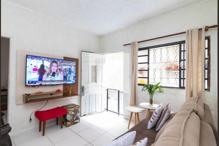 Sala 3 de casa à venda com 5 quartos, 280m² em Jardim Centenário, São Paulo