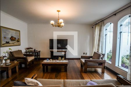 Sala de casa para alugar com 3 quartos, 191m² em Vila Alzira, Santo André