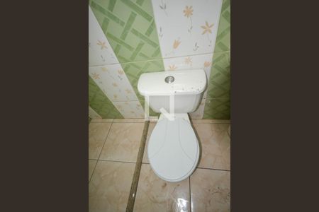 Casa para alugar com 25m², 1 quarto e 1 vaga Casa para alugar com 25m², 1 quarto e 1 vagaBanheiro